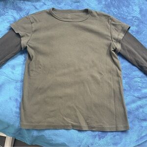 brandy melville long sleeve baby tee